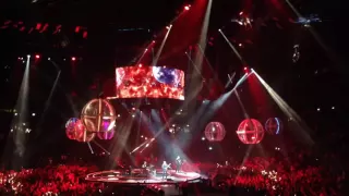 Muse supermassive black hole - Milano mediolanum forum Assago- drones World tour