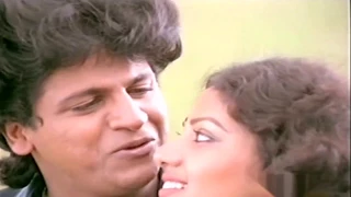 Aakasha Baagide Kannada Song | Samyukta (1988) Movie | old kannada song shivaraj kumar HD