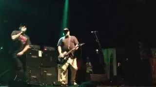 Territorial Pissings (Nirvana cover) - Pennywise @Festivent, Lévis, Qc - 2015-08-02