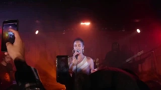 Jorja Smith - Something In The Way (18.04.28)