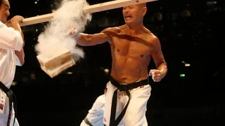 【新極真会】66歳空手家のド肝を抜く肉体と破壊力！　 66 YEARS OLD  KARATE DEMONSTRATION SHINKYOKUSHINKAI KARATE