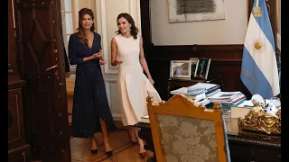 Queen Letizia in Sleeveless Fit And Flare Midi Dress in Beige