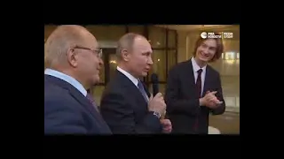 Путин поет веселую песенку / поют на рублевке четыре дебила