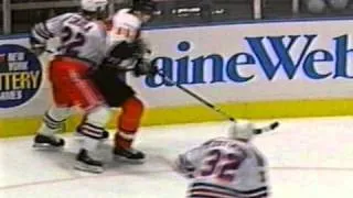 1997 ECF Eric Lindros scores a last second goal to beat the Rangers