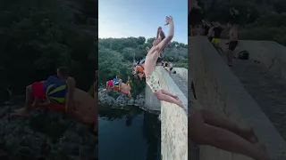 That was close 😉 #extreme #jump #bridge #cliffjump #gainertour #extremesport