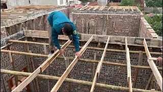 Construction Techniques For Ceilings With Solid Iron And Steel Beams And Hand-Mixed Concrete