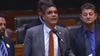 Cabo Daciolo e Pastor Eurico fazem pronunciamento a favor dos caminhoneiros