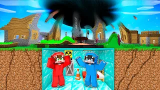 Base Segura vs AGUJERO NEGRO GIGANTE - Minecraft