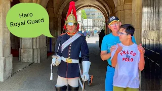 Unbelievable! The King's Guard's Surprising Act of Kindness For A Child