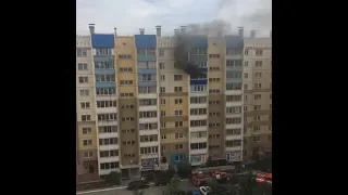 В челябинской многоэтажке вспыхнул пожар