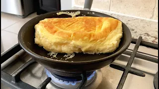 Making a Soufflé Omelette