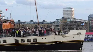 Paddle Steamer WAVERLEY at TOWER BRIDGE