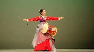 ## Korean Traditional Dance by Treasure ##