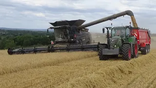 Harvest 2022 - Combining Barley with NEW Fendt Ideal 9T & Fendt 720 in support