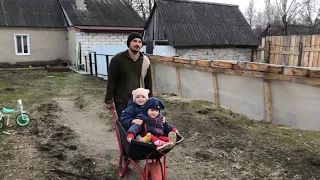 ФЕРМЕРСКИЕ БУДНИ! ВЫЖИТЬ В ДЕРЕВНЕ! ЗАЧЕМ НАМ ТРАКТОР, КОГДА ЕСТЬ РУКИ?! НАША ФЕРМА! КУПИЛИ ДОМ!