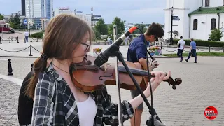 How are such talented guys not yet known! The musicians struck the hearts of passers-by.
