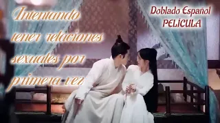 Película doblada al español😍El príncipe durmió con ella por primera vez, una noche romántica