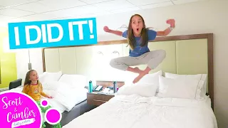 😲😂JUMPING ON THE BED!!! PAINFUL HOTEL ROOM TOUR! | Scott and Camber