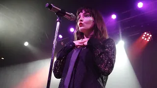 Lauren Mayberry - Under The Knife (live in Seattle) @LaurenEveMayberryOfficial