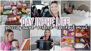 DAY IN THE LIFE OF A MOM | GROCERY HAUL + RESTOCK + EASY CROCKPOT MEAL + CLEAN WITH ME | MOM OF 4