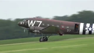 Geneseo Air Show 2018 C-47 "Whiskey 7" & Liberty Jump Team Airborne Demo