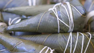 Easy Zongzi Recipe with Red Bean Paste Filling (Dragon Boat Festival Special)