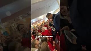 Детские эмоции настолько искренние, что сам чуть не заплакал❤️