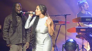 Jorja Smith introduces her band, live at the Fox Theater, August 28, 2022 (4K)