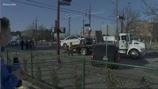 HCSO deputy hurt after crashing into HPD unit