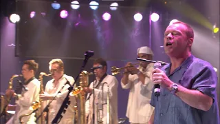 UB40 - Here I Am (Come And Take Me) [Live In Montreux 2002]