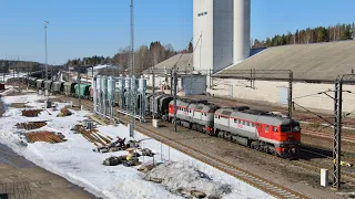 Russian Railways RZD 2M62 0828 at Vainikkala border station, Finland - 10/4/23