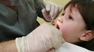 ПОДПИШИТЕСЬ пожалуйста на канал!) Ариана у стоматолога. Идём лечить зубки.