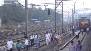 RAREST OF RARE - 5 Major Express Trains Taken On Same Track At Less Than 20 Metres From Each Other !