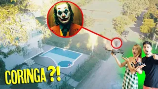 PERSEGUIMOS O CORINGA COM UM DRONE E ELE INVADIU NOSSA CASA - NOSSA CACHORRA MORDEU ELE (JOKER)