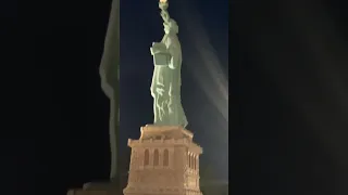 Estatua de la libertad 🗽 de noche