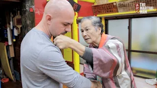 Okinawan Karate Pressure Point Strikes - Tetsuhiro Hokama Sensei
