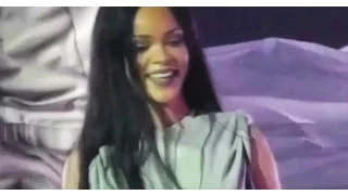 Rihanna - BBHMM AWT SUPER CLOSE-UP!