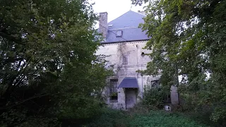 FAMILY STILL HAUNTS THIS ABANDONED MANSION - ABANDONED HOUSE HIDDEN IN THE WOODS