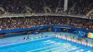 Joseph Schooling le arrebata el oro a su ídolo Michael Phelps