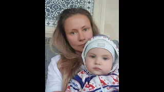 Мария Миронова с полуторагодовалым сыном Федором прогулялась по пляжу .  Новые видео 2021