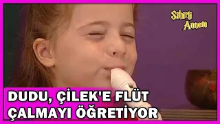 Dudu, Çilek'e Flüt Çalmayı Öğretiyor! - Sihirli Annem Özel Klip