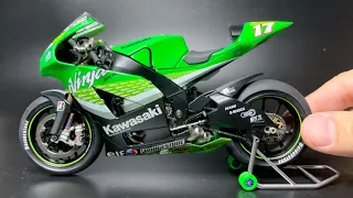 Build a Kawasaki Ninja zx-rr Tamiya 1/12 scale model - miniature plamodel super bike MotoGP