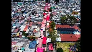 comprando herramienta en tianguis de Chalco