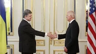 Biden and Poroshenko discuss reform, corruption and democracy