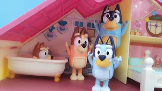 let's play hide and seek! Bluey and Bingo Playtime Toy Stop Motion  Bluey