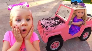 Diana playing Car Wash with Cleaning Toys