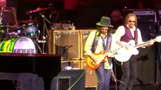 Tom Petty and the Heartbreakers. "Refugee". West Palm Beach, Florida. 05/05/2017.