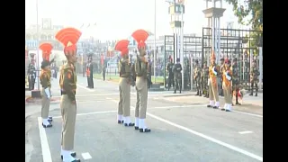 Beating retreat 2022 | Attari Wagah Border ceremony | बिटिंग रिट्रीट