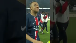 Kylian Mbappe says his final goodbyes to the Parc des Princes 👋