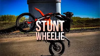 Как СТАНТИТЬ на ПИТБАЙКЕ И ЭНДУРО? STUNT / WHEELIE - Обучалка